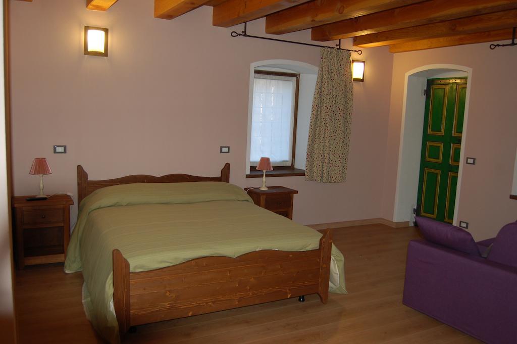 Il Nocciolo Bed & Breakfast Bard Exterior foto